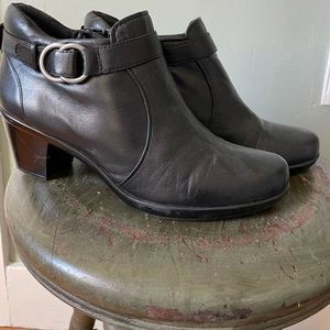 Naturalizer ankle boot